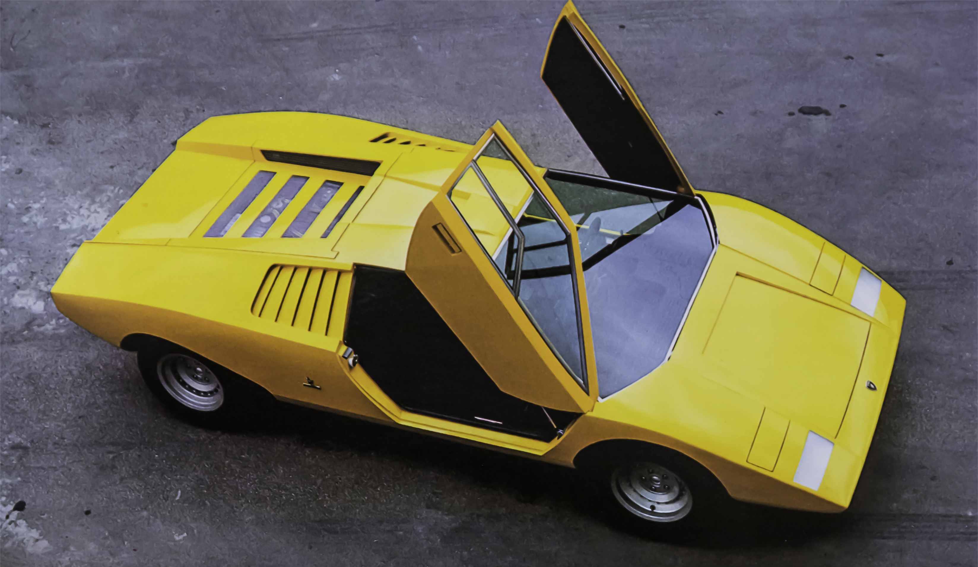 Lamborghini LP 500 : a statement of style