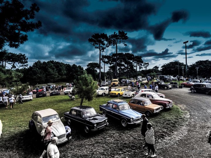 Rassemblement Mensuel Rétro Auto Moto Mimizan (1)