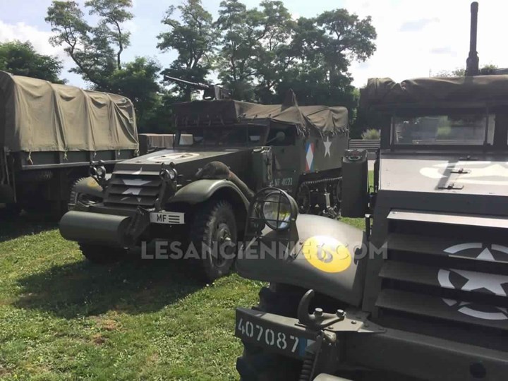 Véhicules en Uniforme