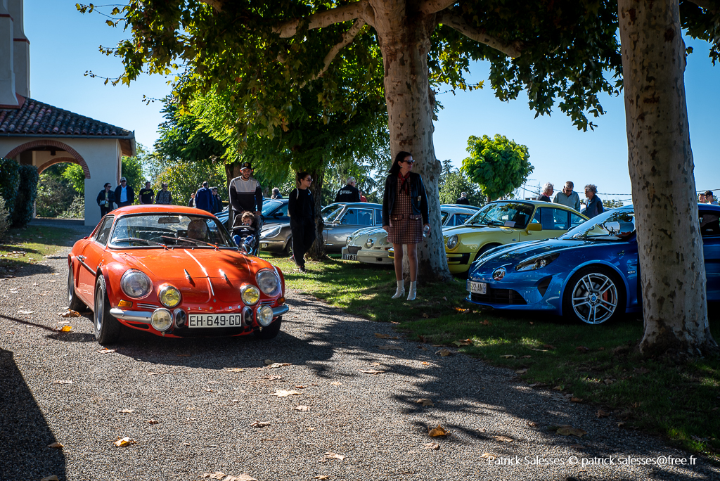 Exposition et défilé de véhicules anciens - Bessens (82)