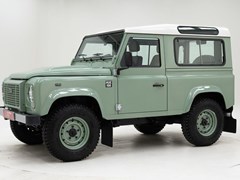 Land Rover Defender 2015