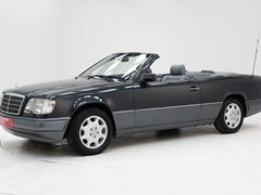 Mercedes-Benz 220 1994