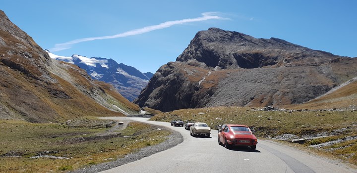 De legendarische Alpencols : van de Dolomieten naar de Provence